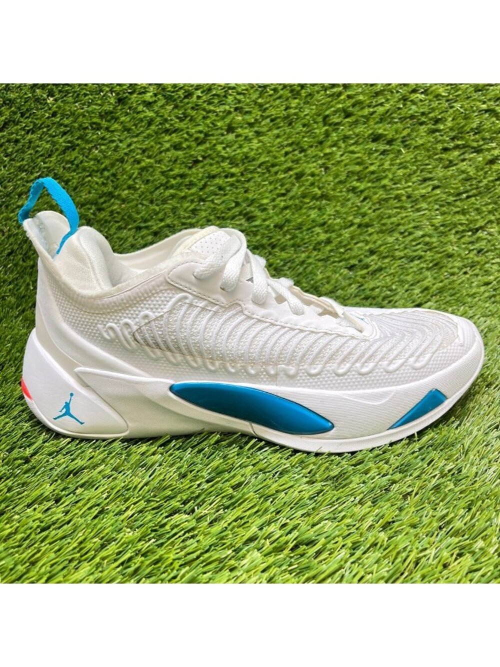 Nike‎ Air Jordan Luka 1 Boys Size 6.5Y White Athletic Basketball Shoes Sneakers